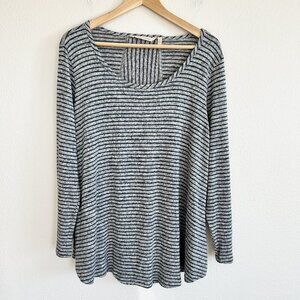 Soft Surroundings Shirt Gray Blue Stripe Tunic Top Scoop Neck Soft Knit